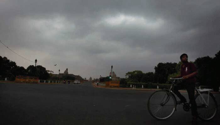 Humidity stifles Delhi, Rajasthan; monsoon gains pace in central India