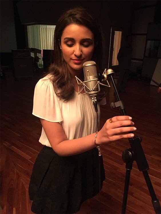 Twitter@ParineetiChopra