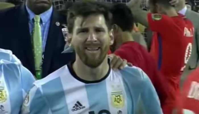 WATCH: Lionel Messi crying after Argentina&#039;s 2-4 loss against Chile in Copa America final