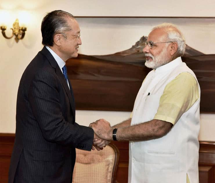 Narendra Modi with World Bank President Jim Yong Kim
