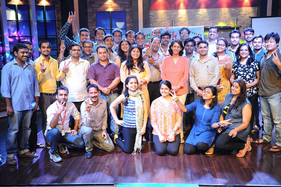 Zeenews.com team celebrates its success - Thank you viewers!