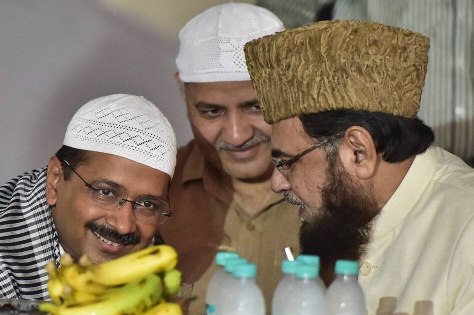  Arvind Kejriwal with deputy CM Manish Sisodia