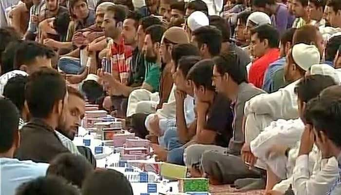 &#039;&#039;Record-breaking&#039;&#039; Iftar party hosted in Srinagar