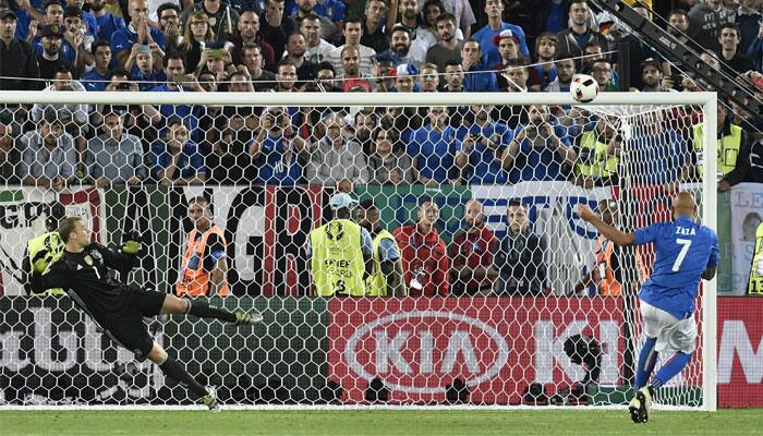 VIDEO: Italy&#039;s Simone Zaza trolled on Twitter for &#039;dance move&#039; before missing penalty kick vs Germany