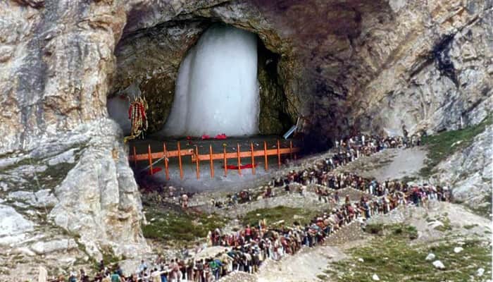 Over 13,000 pilgrims pay obeisance at Amarnath cave shrine
