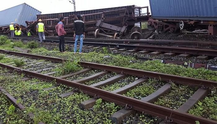 Rail traffic in Maharashtra disrupted as 11 wagons of goods train derail in Dahanu