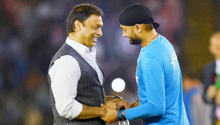 Shoaib Akhtar laughs-off Harbhajan Singh&#039;s claims, could never beat brothers &#039;Bhajji and Yuvi&#039;