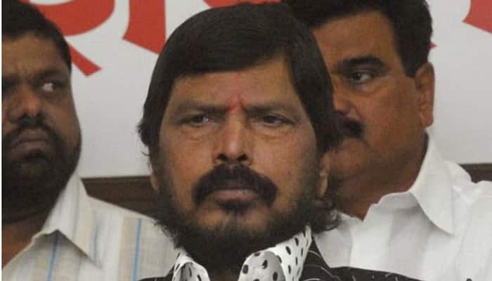 RPI&#039;s Ramdas Athawale faux pas at oath-taking ceremony