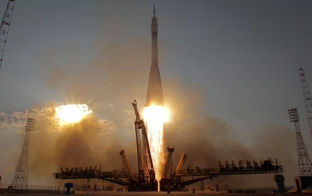The Soyuz-FG rocket booster with Soyuz MS space ship The Soyuz-FG rocket booster with Soyuz MS space ship
