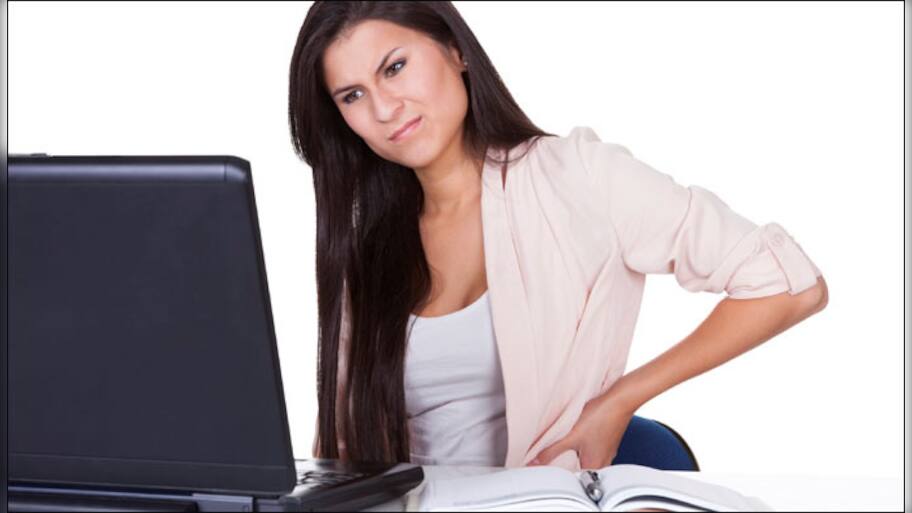 Five common habits that hurt your back and their prevention tips ...