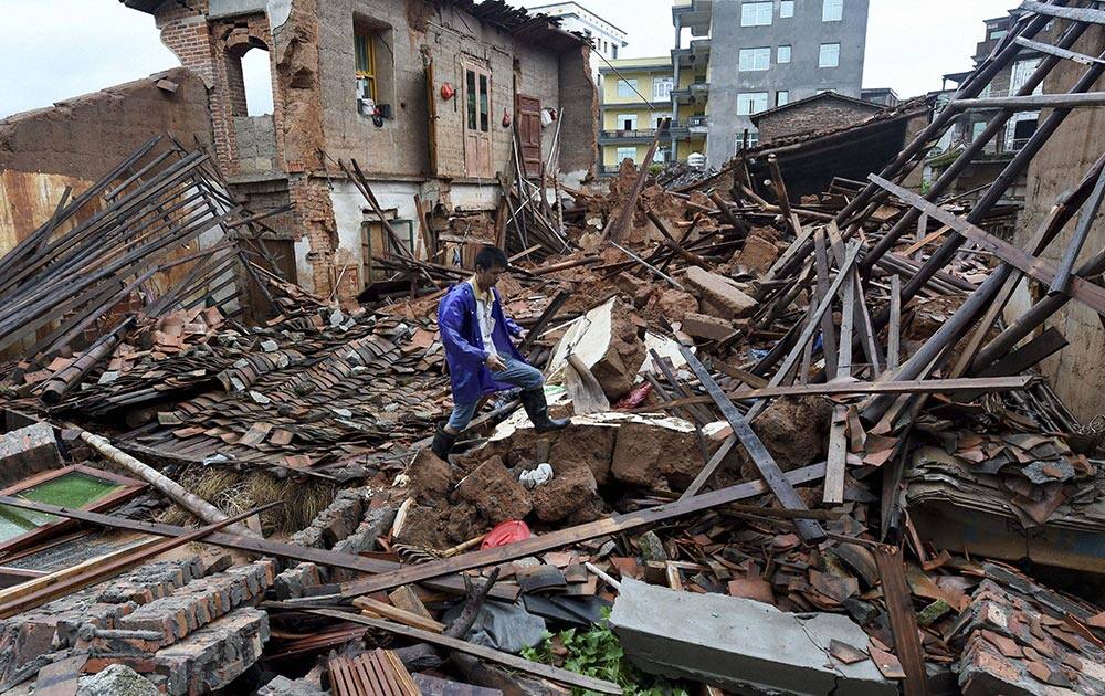 Typhoon Nepartak hit Putian city in southeast Chinas Fujian province.