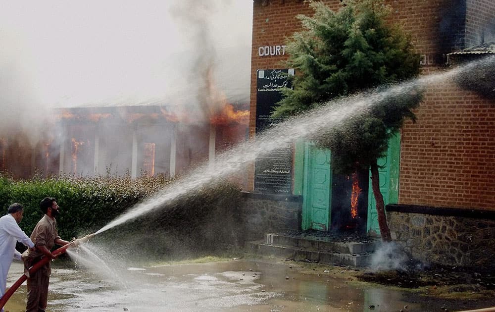 Fire at court complex in Anantnag