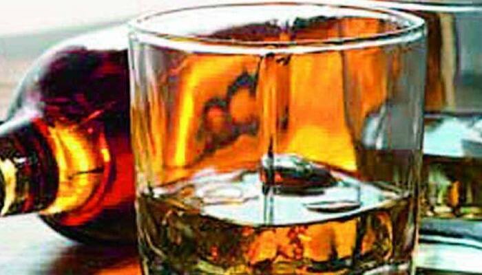 Five dead, over dozen injured after consuming spurious liquor in Uttar Pradesh&#039;s Etah