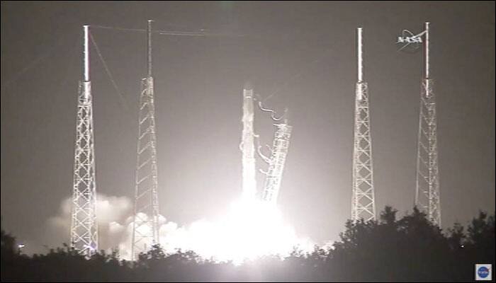 SpaceX&#039;s Dragon spacecraft launched aboard Falcon 9 rocket; to reach ISS on Wednesday!