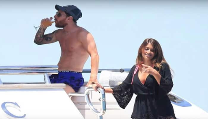 CRAZY STORY! Fan swims 1 km in Ibiza to meet Lionel Messi on his private yacht