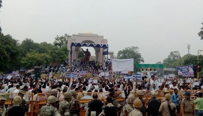 BSP workers protest against Dayashankar Singh: As it happened