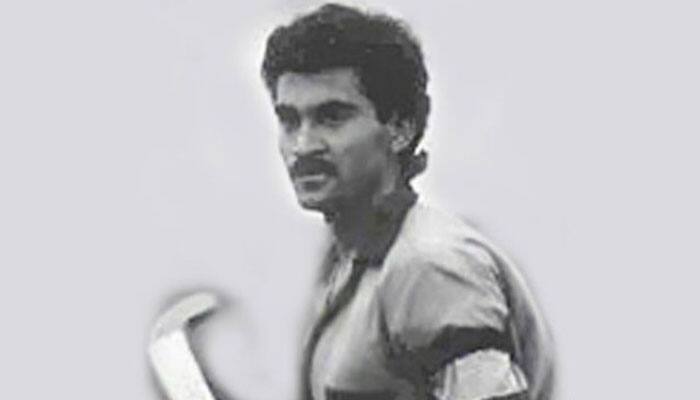 Thousands bid emotional farewell as hockey legend Mohammed Shahid laid to rest Thousands bid emotional farewell as hockey legend Mohammed Shahid laid to rest