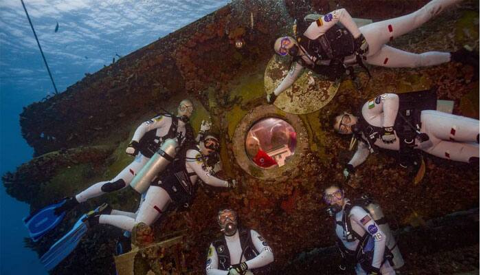 NASA&#039;s NEEMO 21 research mission begins, aquanauts splash down!