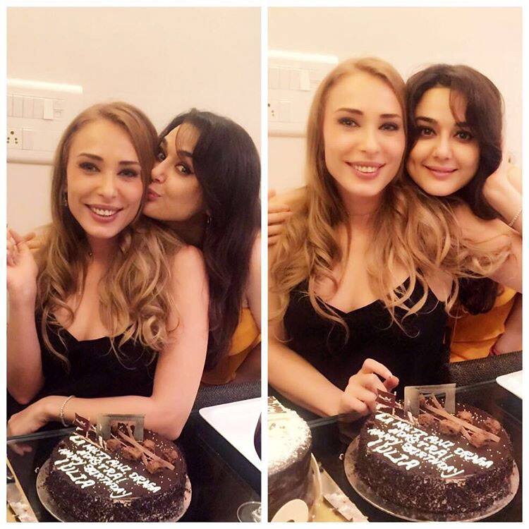 Iulia Vantur celebrated her birthday with this Bollywood celebrity Iulia Vantur celebrated her birthday with this Bollywood celebrity