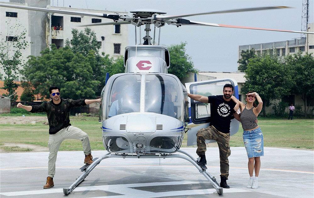 Bollywood Actor John Abraham, Varun Dhawan, Jacqueline Fernandez Bollywood Actor John Abraham, Varun Dhawan, Jacqueline Fernandez