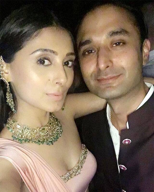 Pernia Qureshi :- Thank you for giving me the most stunning Jewelry to wear last night, Dhruv and… Pernia Qureshi :- Thank you for giving me the most stunning Jewelry to wear last night, Dhruv and…