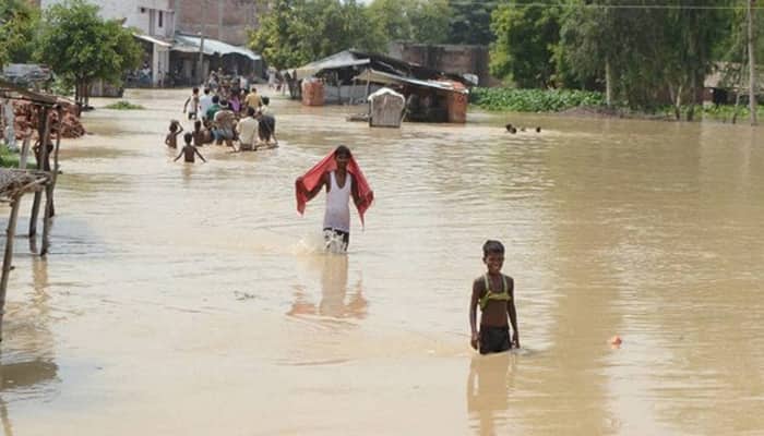 Flood alert sounded in UP districts after rains in Nepal