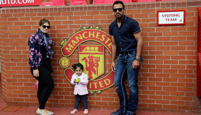 Manchester United invite Pakistan cricket team for a visit at Old Trafford football stadium – See pics!