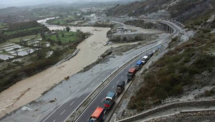 Landslides close Jammu-Srinagar highway; Amarnath Yatra suspended