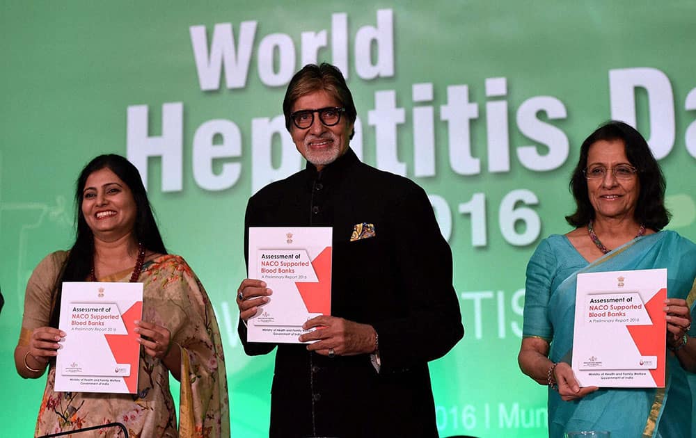 Anupriya Patel, Minister of State, Minitry of Heakth and Family Welfare, Bollywood superstar Amitabh Bachchan and Poonam Khetrapal Singh, Rigional Director, WHO Anupriya Patel, Minister of State, Minitry of Heakth and Family Welfare, Bollywood superstar Amitabh Bachchan and Poonam Khetrapal Singh, Rigional Director, WHO
