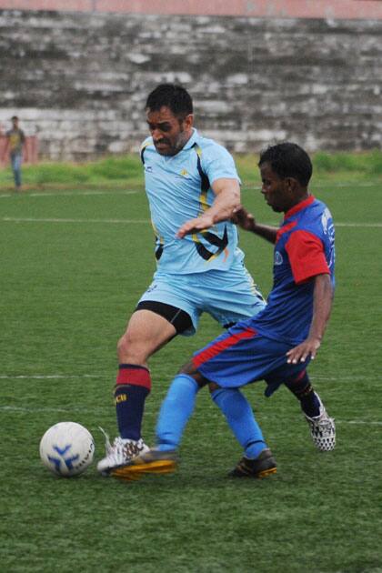 Mahendra Singh Dhoni plays exhibition football match Mahendra Singh Dhoni plays exhibition football match