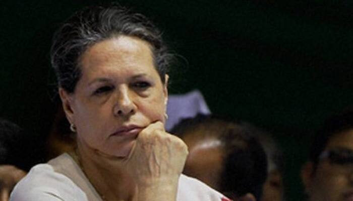 Sonia Gandhi to lead Congress roadshow in Narendra Modi&#039;s constituency Varanasi on Tuesday
