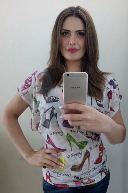 Love my close up selfies- Zareen Khan