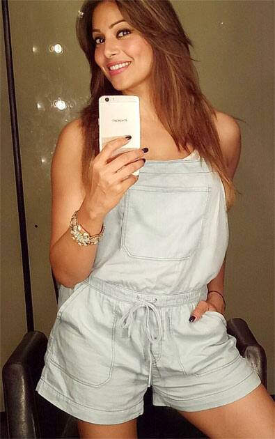 Looking good in all my selfies- Bipasha Basu