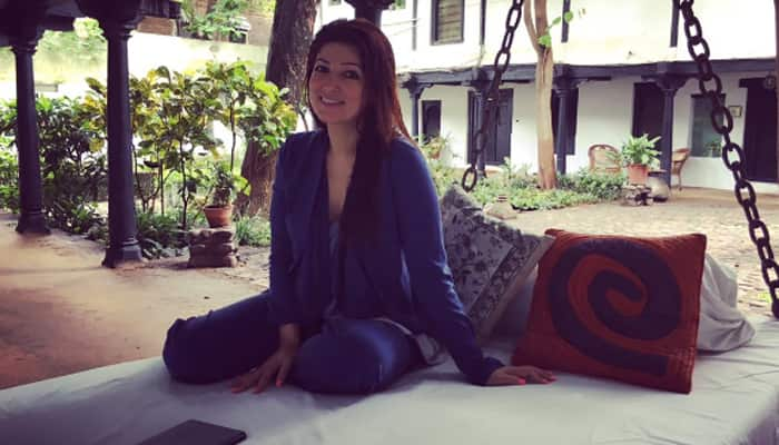 Twinkle Khanna glued to &#039;Pokemon Go&#039;- See pics