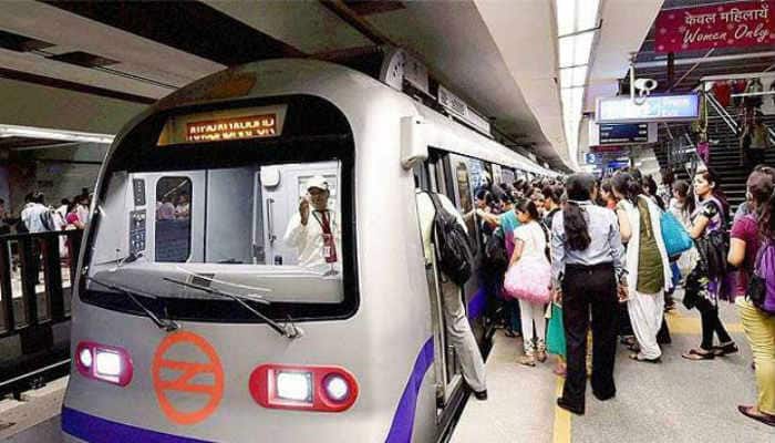 Delhi Police constable jumps before metro train, dies