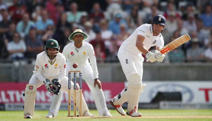ENG vs PAK: Alastair Cook and Alex Hales stand-up to defy Pakistan on Day 3