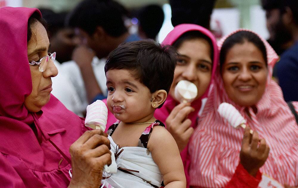 Participants at an Eat All You Can event taste ice creams in Chennai Participants at an Eat All You Can event taste ice creams in Chennai