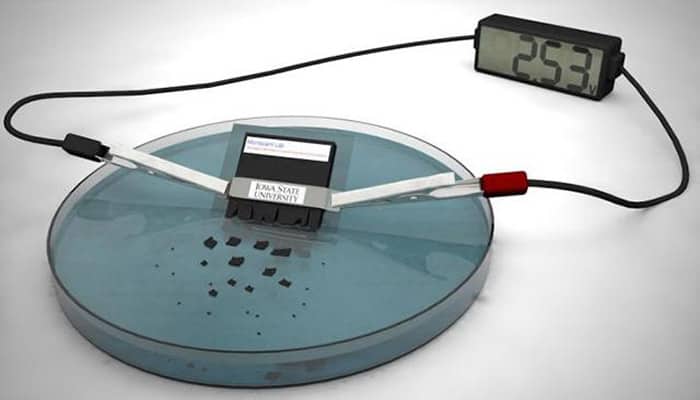 New battery can self-destruct in water in just 30 minutes!