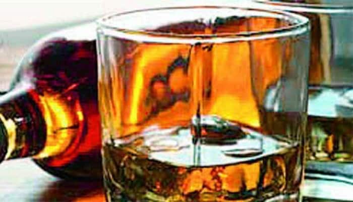 Beware! Rs 10,000 for drinking in public in Goa soon