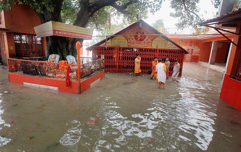 Devotees sifting goods