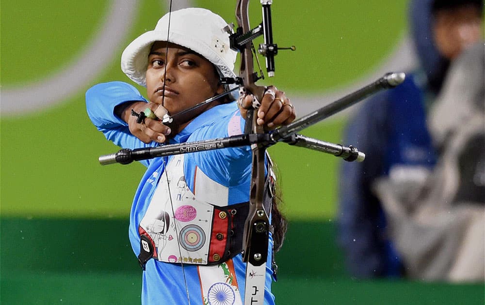 Archer Deepika Kumari aims at the target during Womens Individual 1/32 elimination round at the Summer Olympic 2016 in Rio de Janeiro