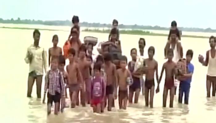 Students risk lives to reach school in Madhya Pradesh – Watch video