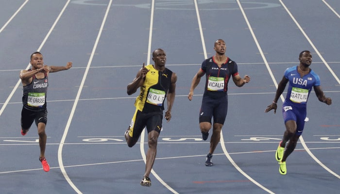 WATCH: UNBELIEVABLE! Usain Bolt destroys Justin Gatlin in men&#039;s 100m final