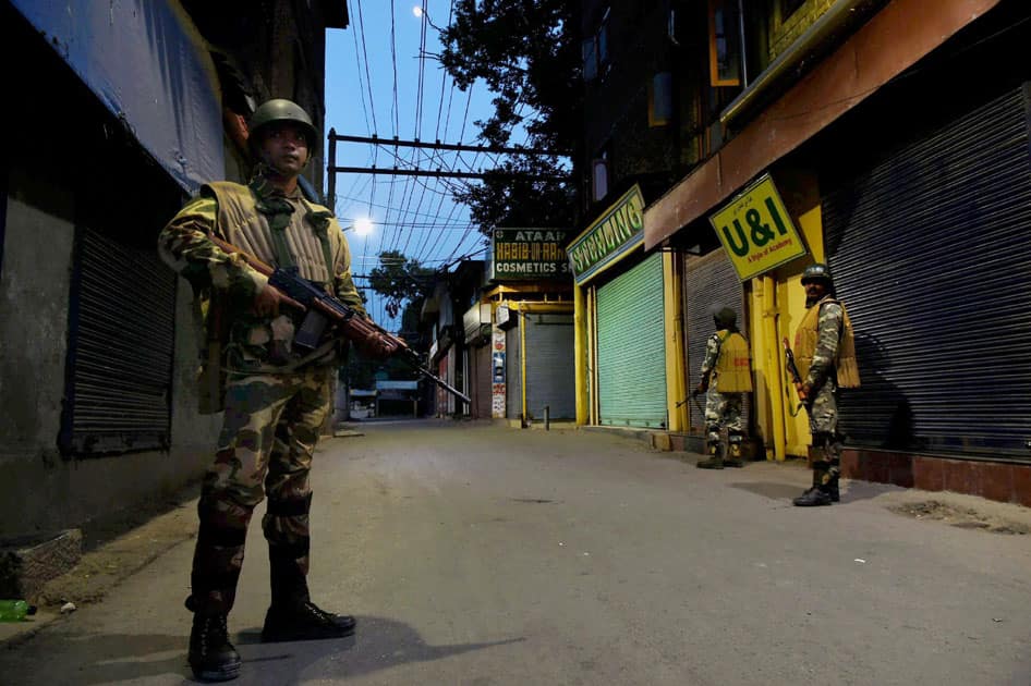 Curfew in Srinagar