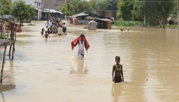 UP districts reel under flood as rains create havoc, normal life hit