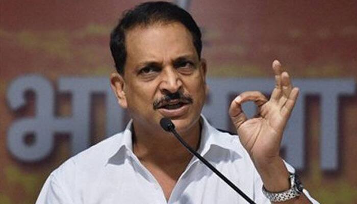 BJP leader Rajiv Pratap Rudy&#039;s car meets with an accident 