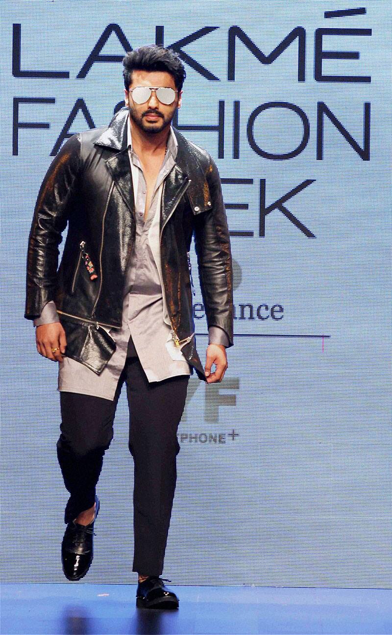 Arjun Kapoor walks on ramp wearing designer Shahil Aneja during the Lakme Fashion Week Winter/Festive 2016 in Mumbai