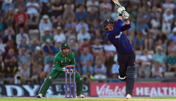 1st ODI: Azhar Ali&#039;s 82 goes in vain as Jason Roy guides England to 44-run win over Pakistan