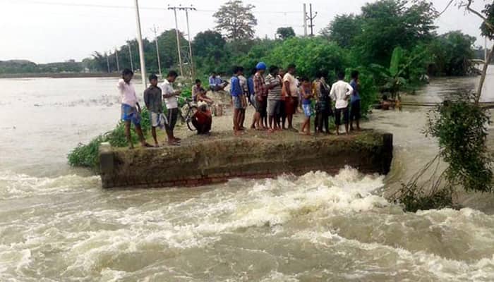 Bihar floods kill eight more; water recedes in UP but still in red