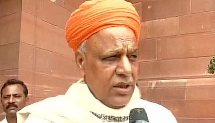 Asked to remove pugree at US embassy, BJP MP refuses to take visa